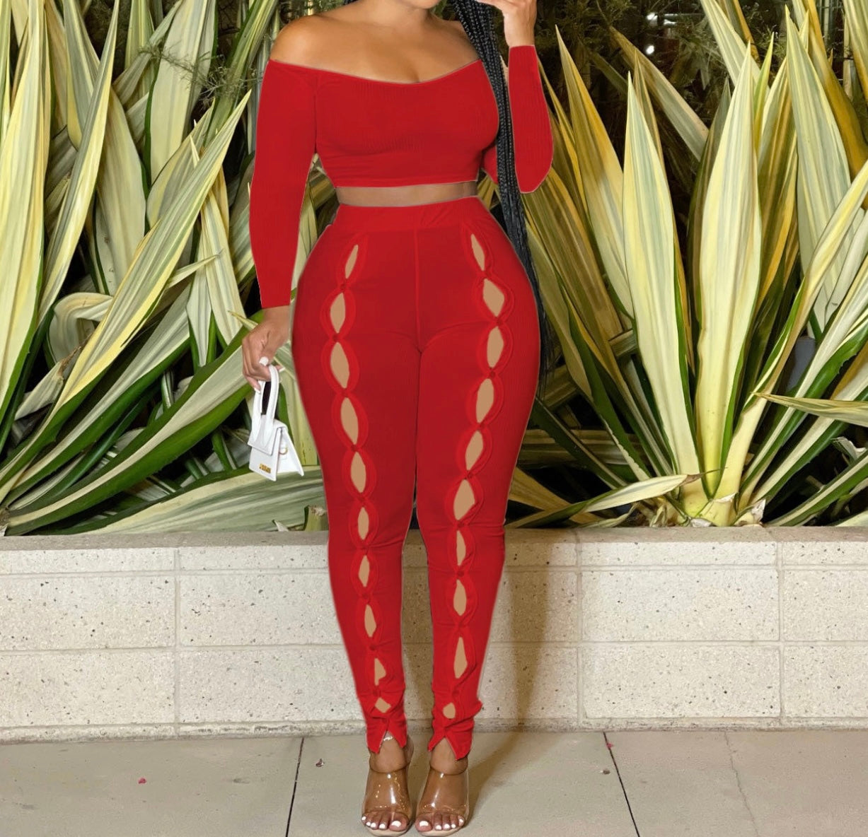 “Queen Of Hearts” (2-Piece Cut Out Set)
